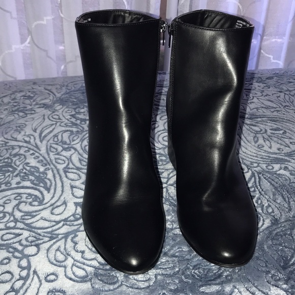 madden girl aaden block heel booties snake